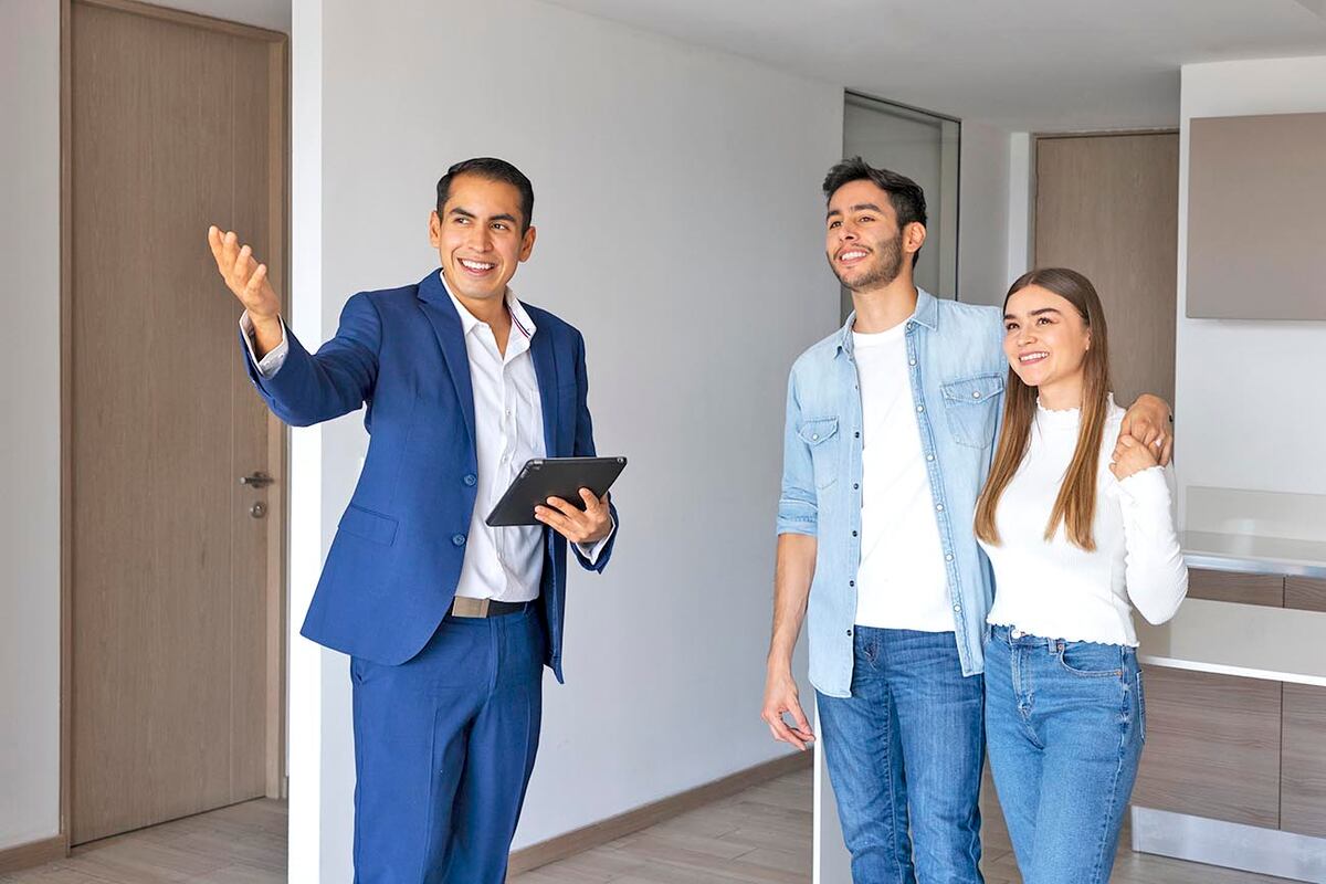 En una actividad con tanta trascendencia como la inmobiliaria, donde muchas veces está en juego el patrimonio familiar, es básico un contralor del ejercicio profesional, que verifique la capacidad del corredor en el conocimiento de las leyes que dan seguridad jurídica a la transacción.