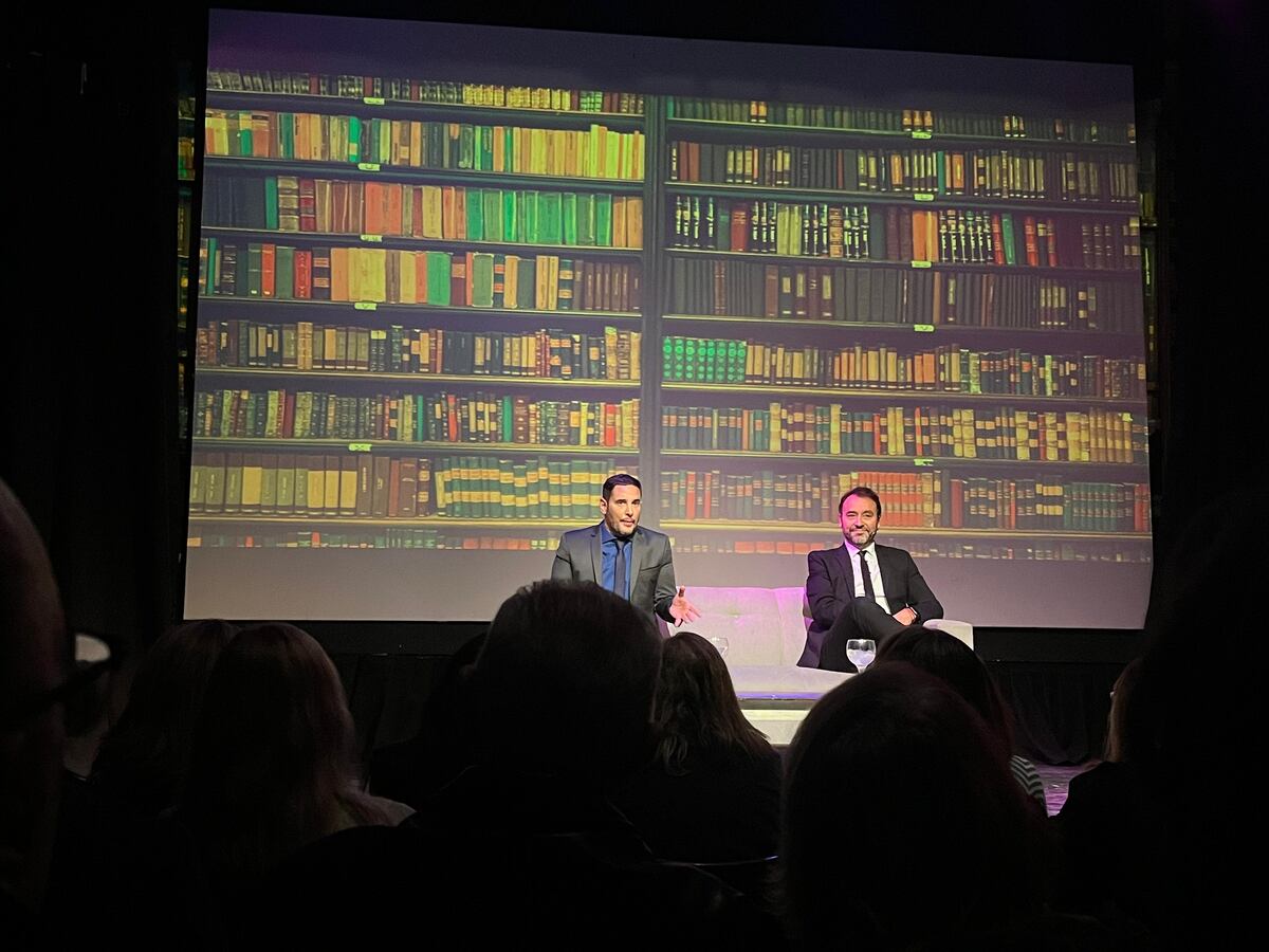 Rodrigo Lussich y Adrián Pallares en Córdoba, estrenando su obra "Socios al desnudo" (La Voz / Brenda Petrone Veliz)
