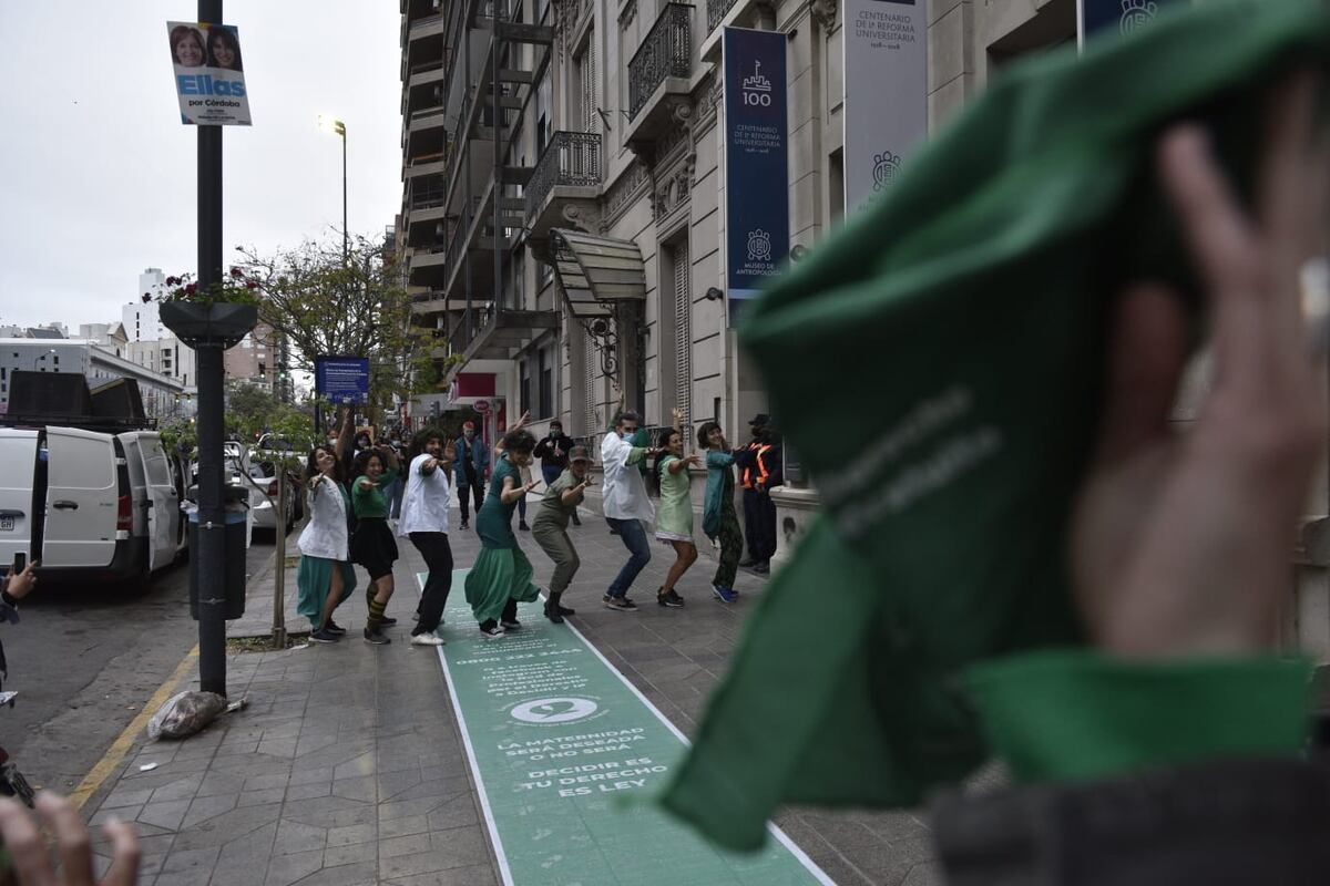 Organizaciones sociales marcharon este martes en Córdoba. (Fotos / Facundo Luque)