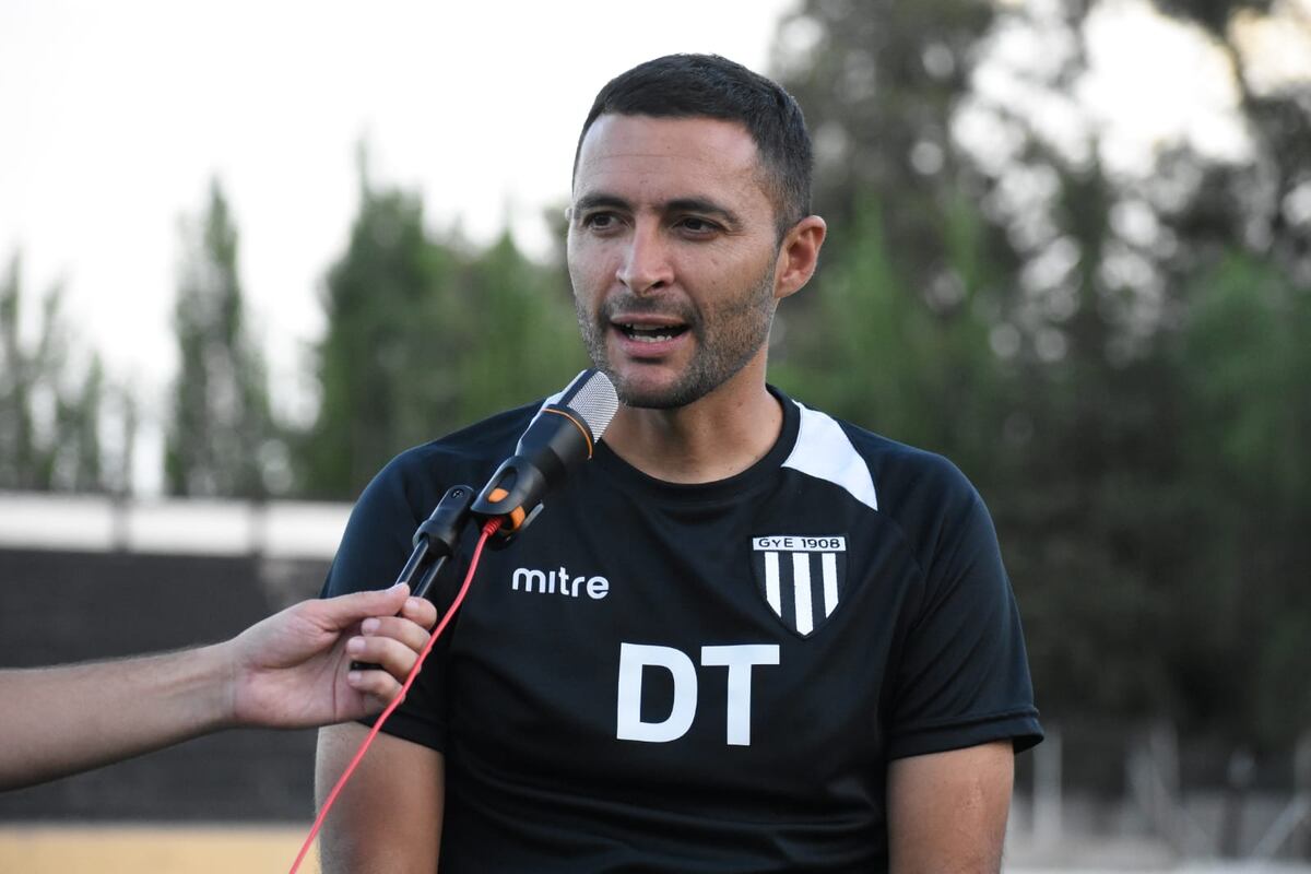 Ecordobés Joaquín Sastre en su etapa como DT de Gimnasia. (Prensa Gimnasia).