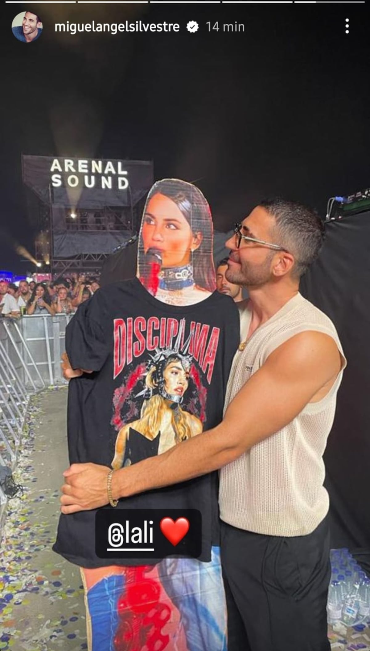 Lali y Miguel Ángel Silvestre en el Arenal Sound (Foto: Captura de pantalla)