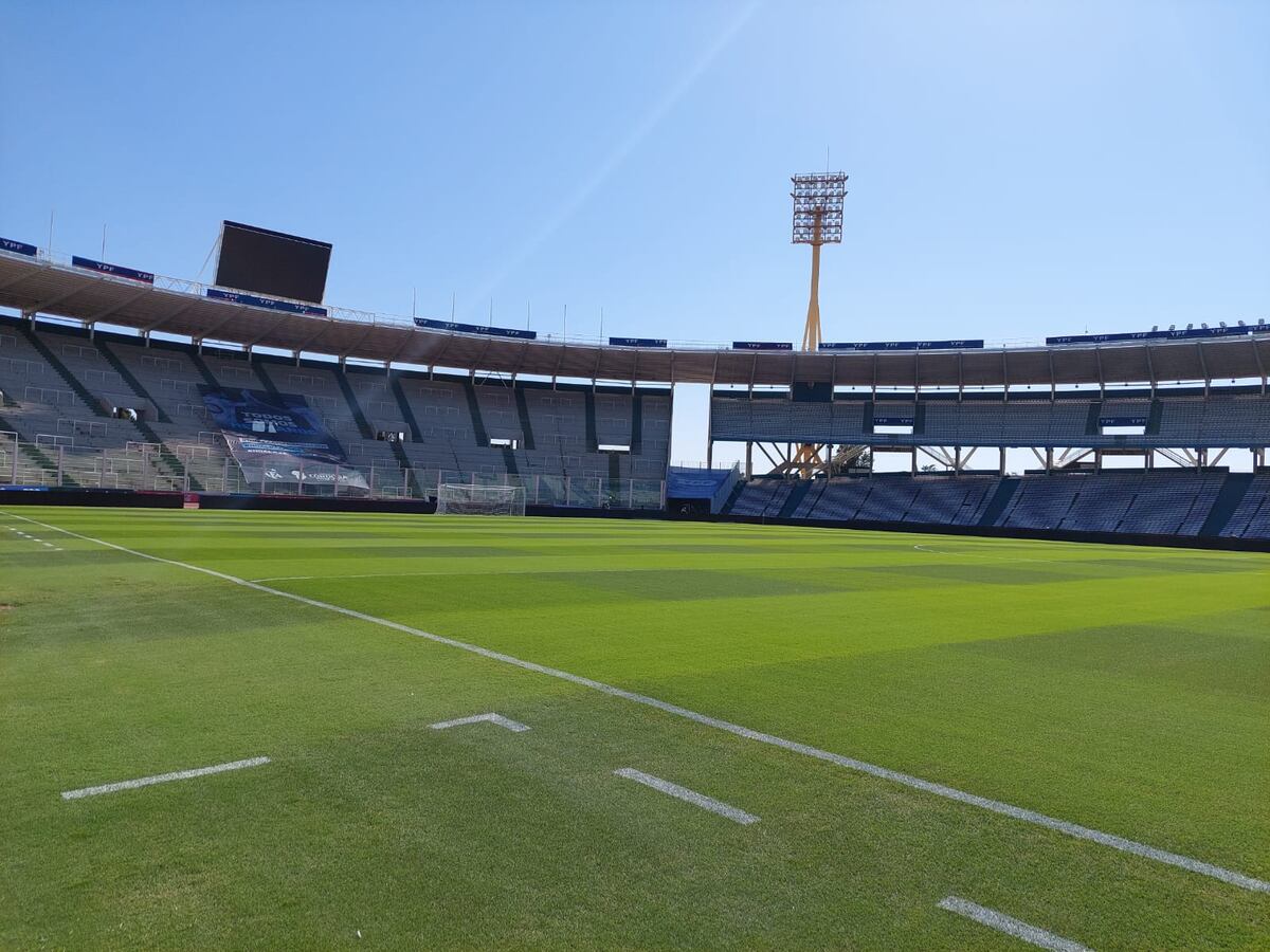 El Estadio Mario Alberto Kempes luce impecable para recibir a Argentina-Colombia, por las Eliminatorias. (La Voz)