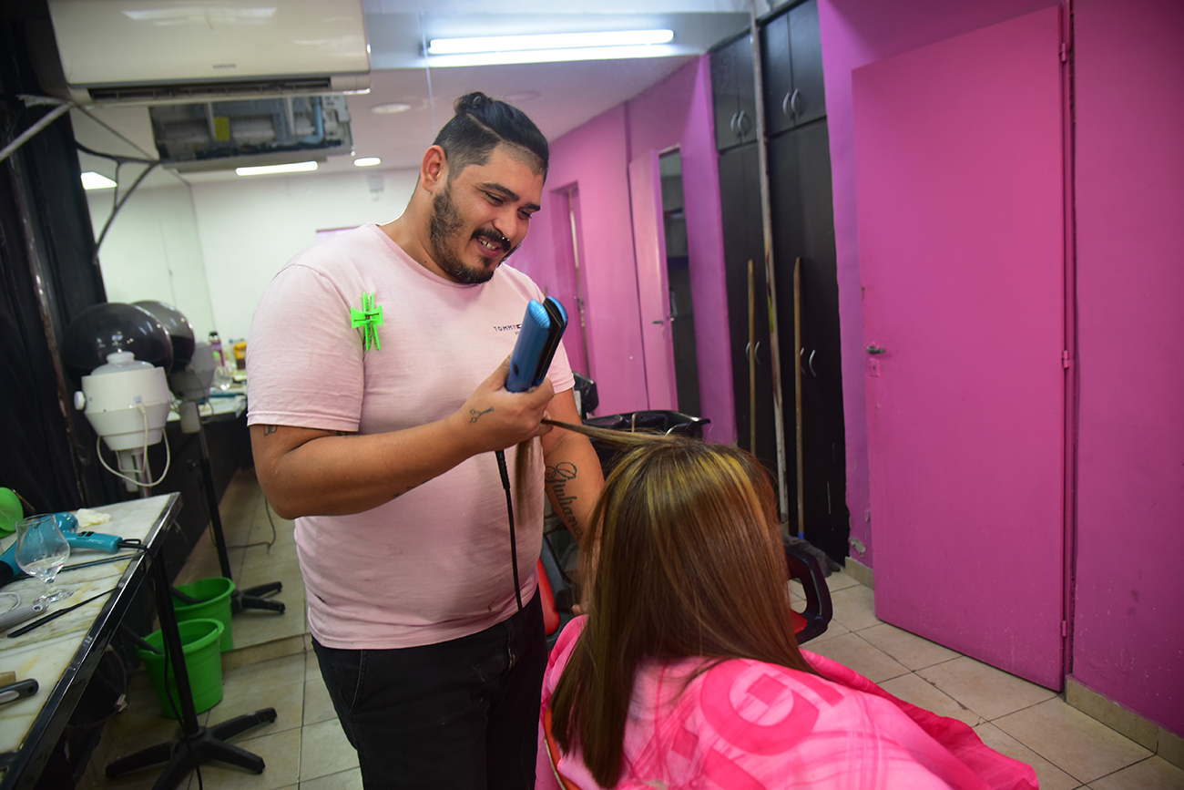 El 75% de los los estilistas señaló una caída en la demanda Foto: (Pedro Castillo / La Voz)