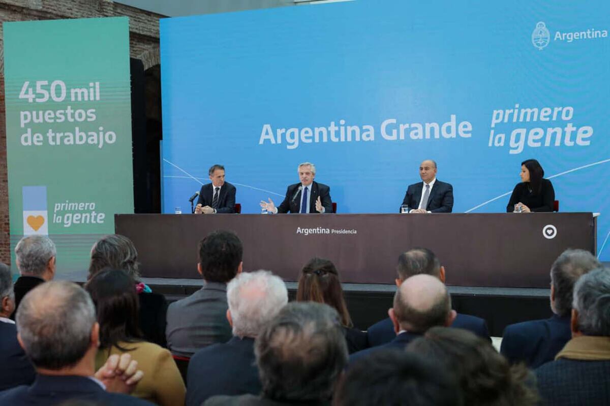 Se espera que el plan de obras cumpla con una buena y eficiente
ejecución y con una lógica federal.