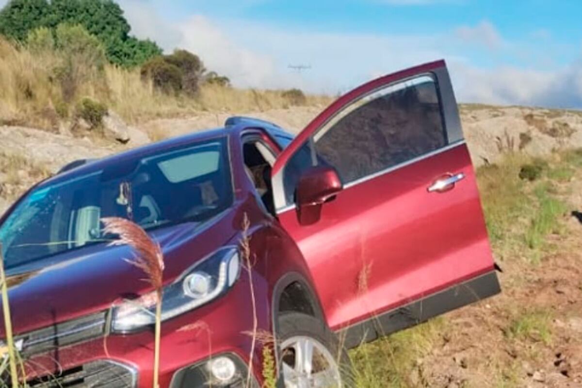 La Tracker. (Policía)