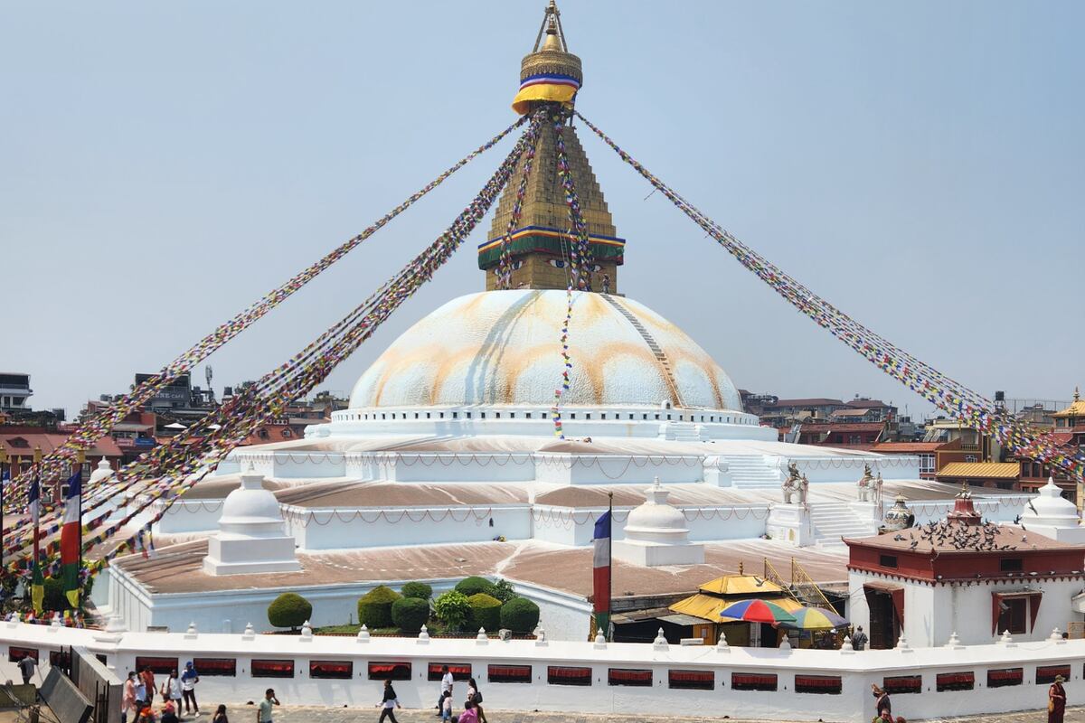 Katmandhu. Lo que más me sorprendió en esa ciudad es que casi no hay semáforos, el tránsito es inimaginablemente desordenado.(Foto: Cris Gorbea)