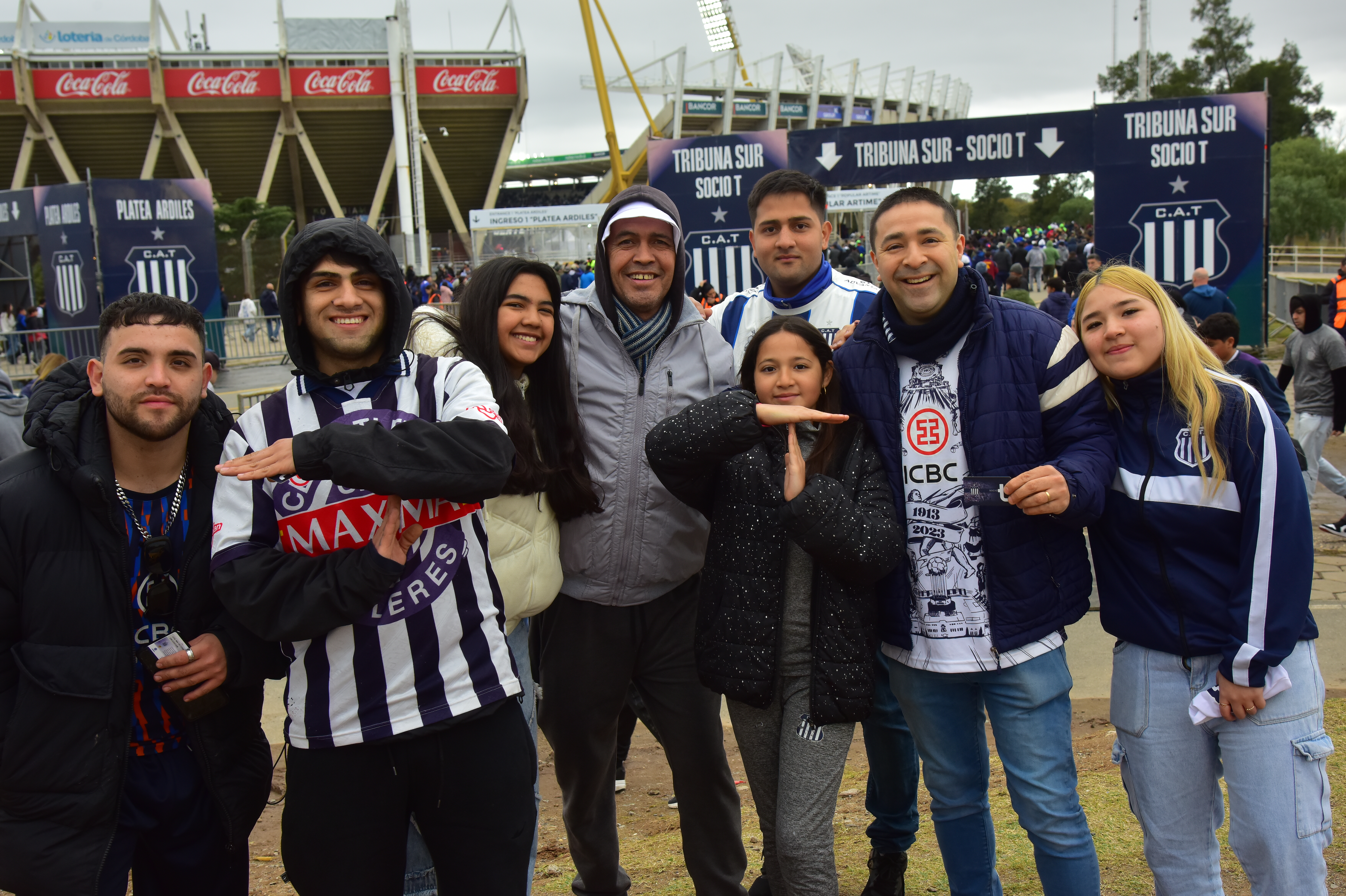 Cara 'e Cancha de Talleres en la previa del partido con Riestra. (Ramiro Pereyra / La Voz)