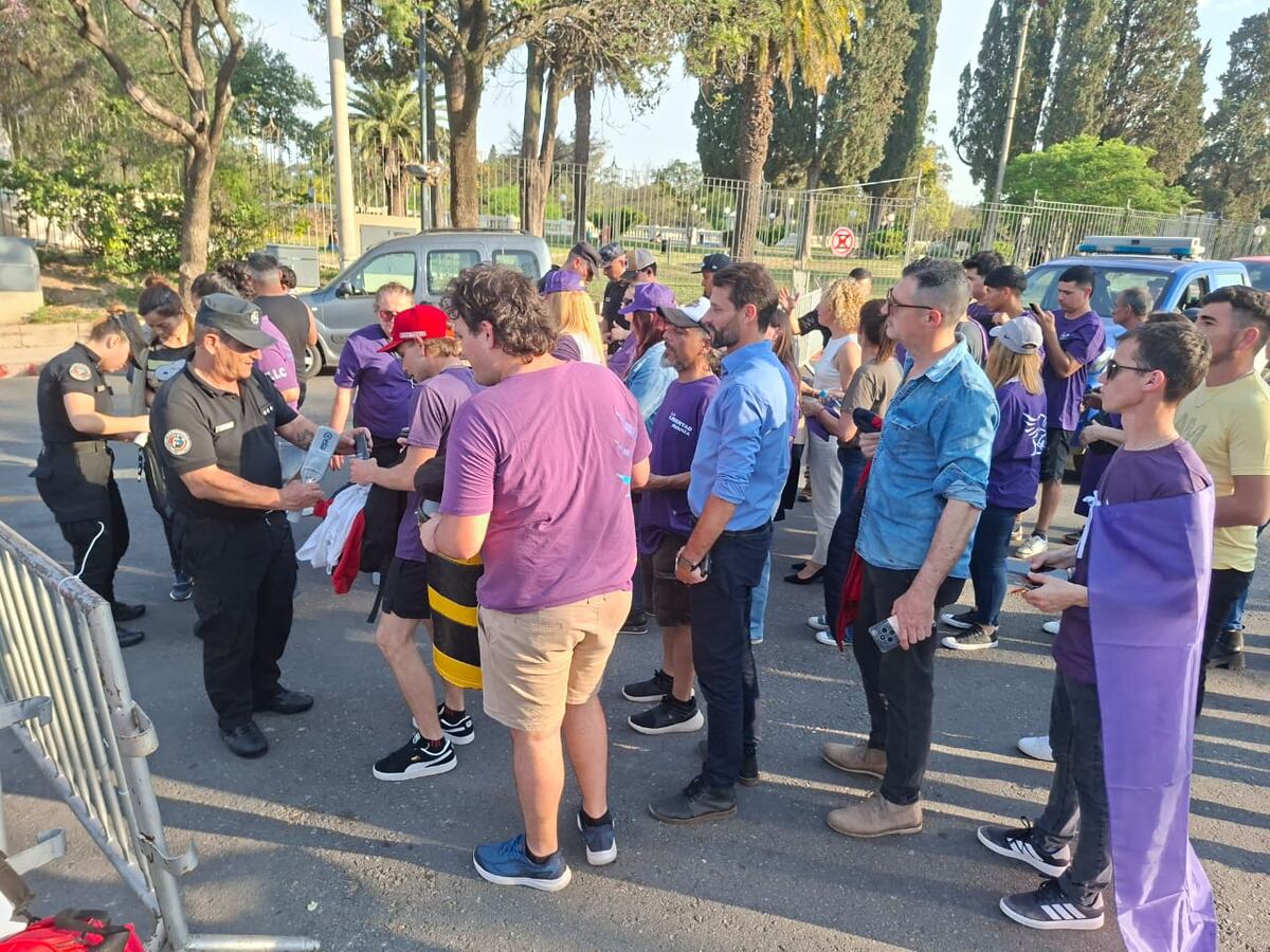 Acto de Javier Milei en el Parque Sarmiento. (Nicolás Bravo / La Voz)
