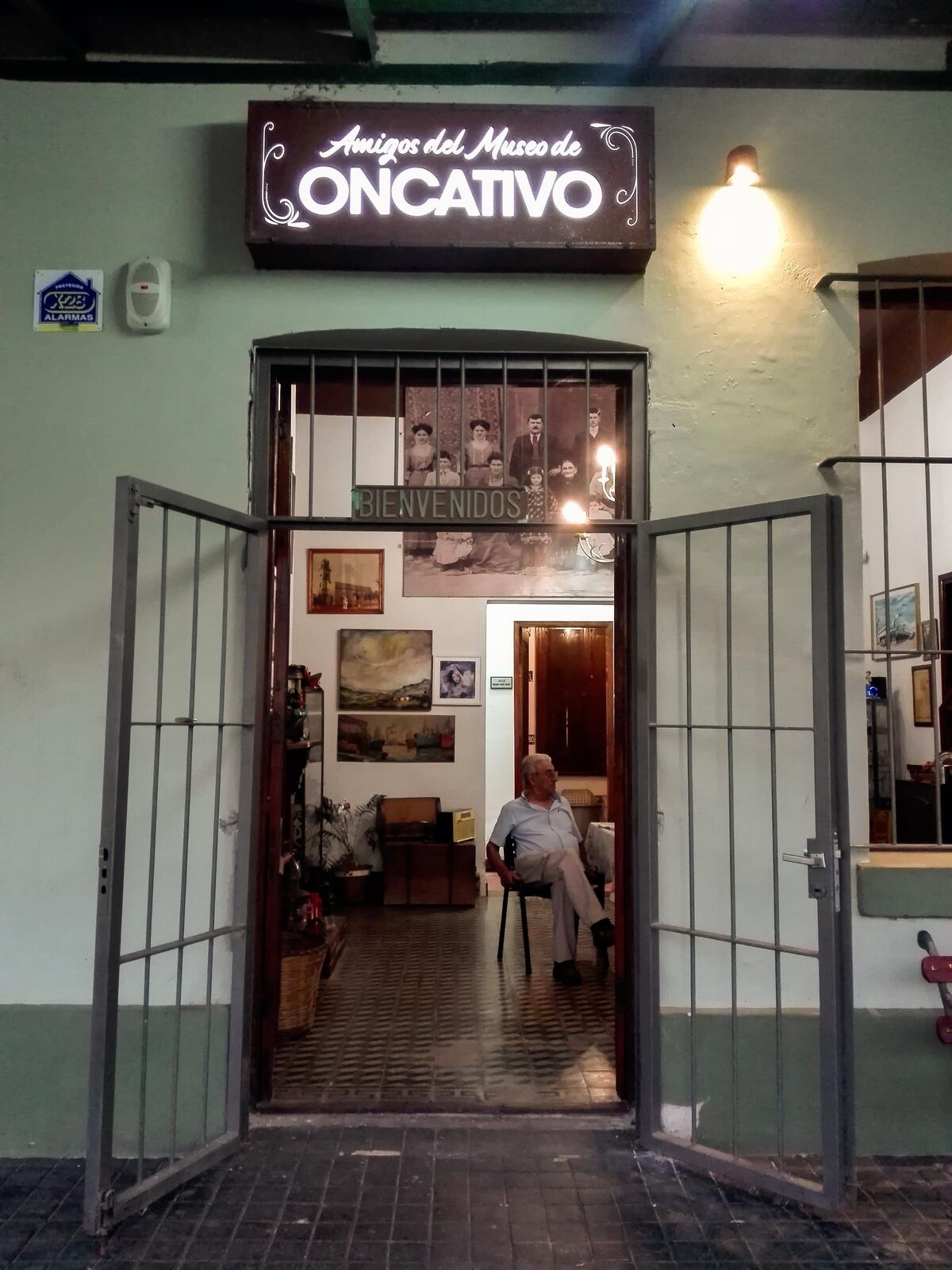 Oncativo tiene un enorme potencial turístico: además de sus tradicionales encurtidos, destaca por la historia del lugar, sus museos y un dinosaurio. (Fotos: Marina Perassi)