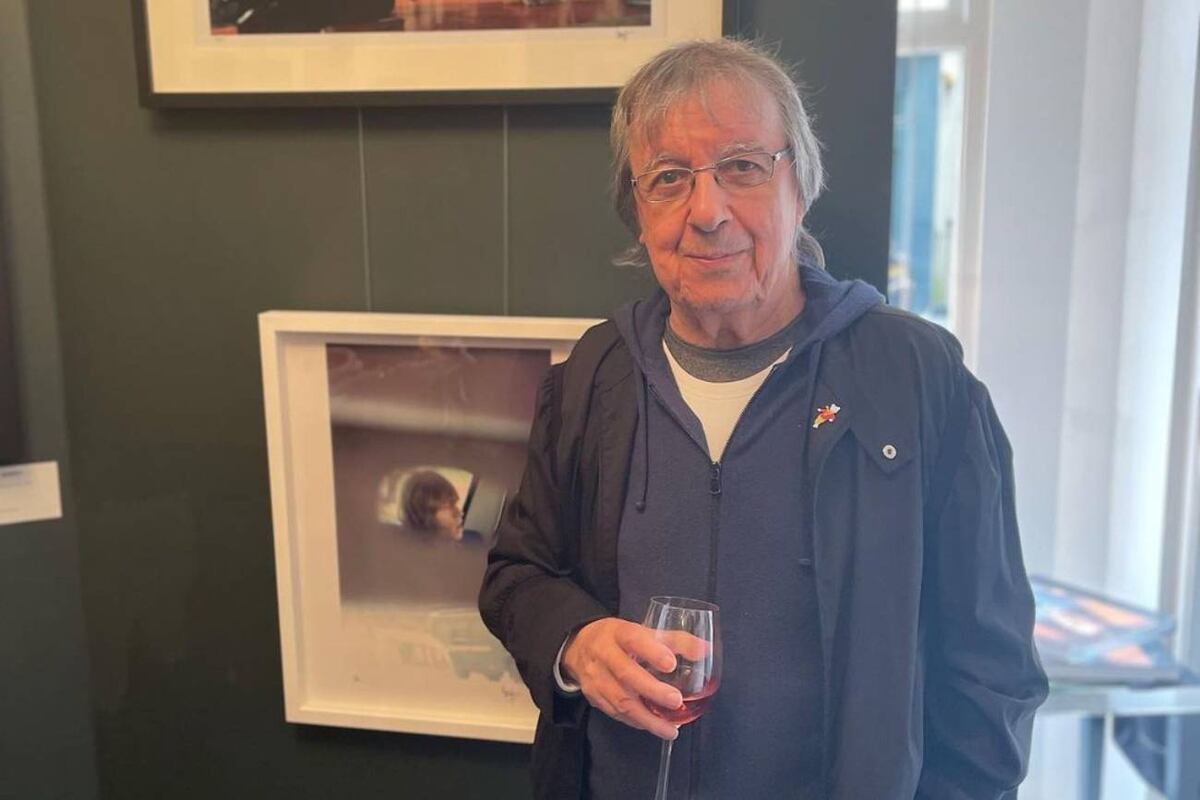 Bill Wyman, exbajista de los Rolling Stones, vital y en movimiento en Drive My Car