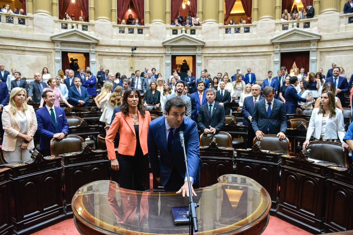 Diputados. Así juró Marcos Patiño Brizuela este miércoles 3 de diciembre.