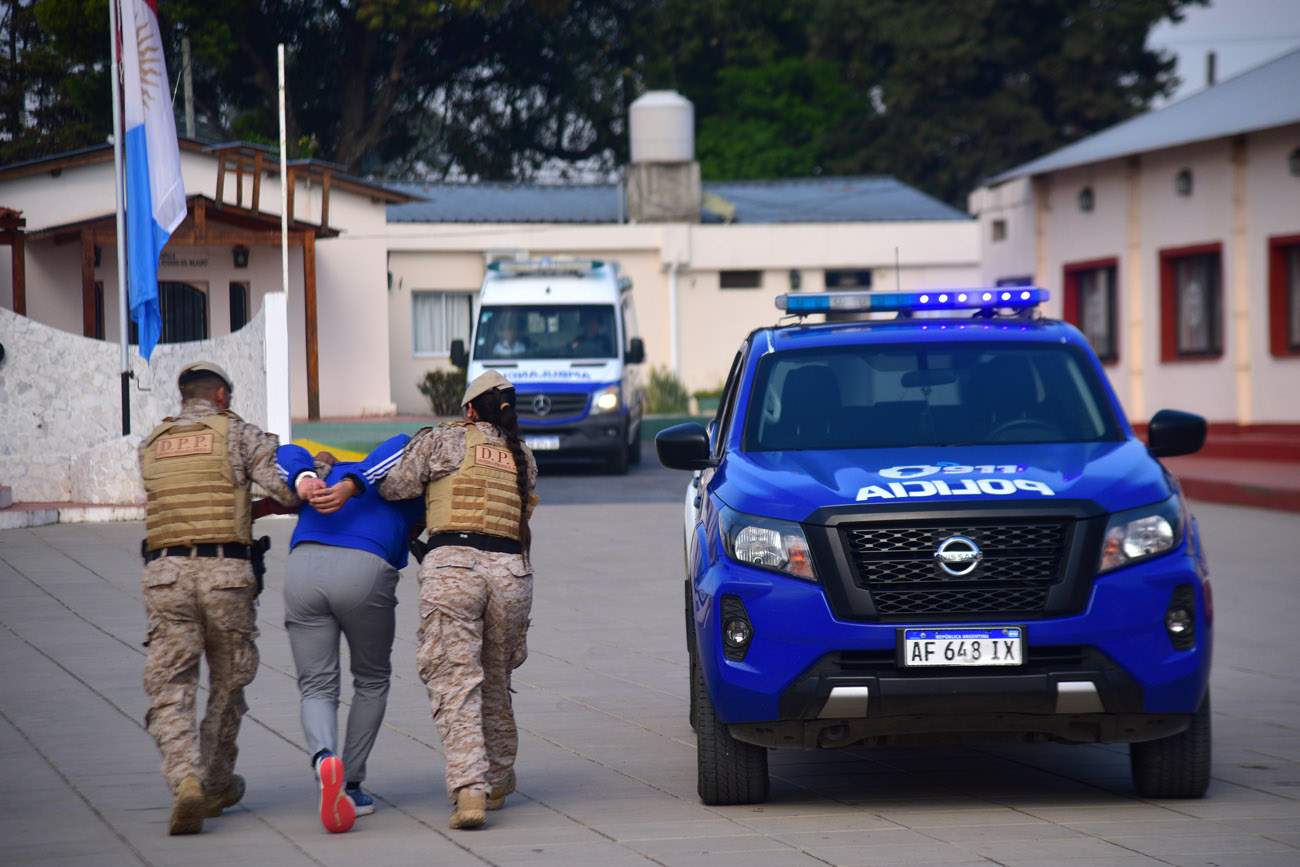 Exhibición de protocolos de intervención policial en la Escuela de Oficiales de Policía. (Pedro Castillo / La Voz)