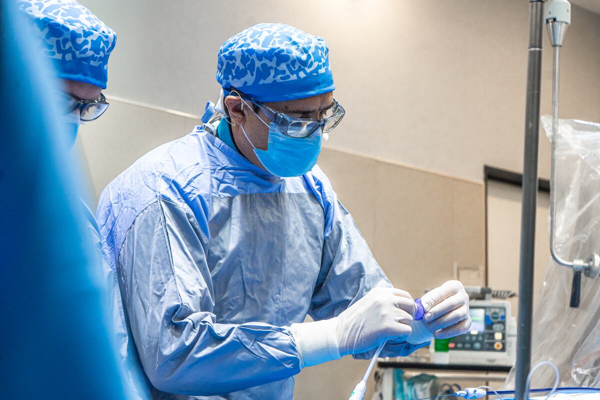 La intervención realizada en Córdoba se transmitió en vivo para el Congreso Americano de Cardiología Intervencionista (Gentileza)