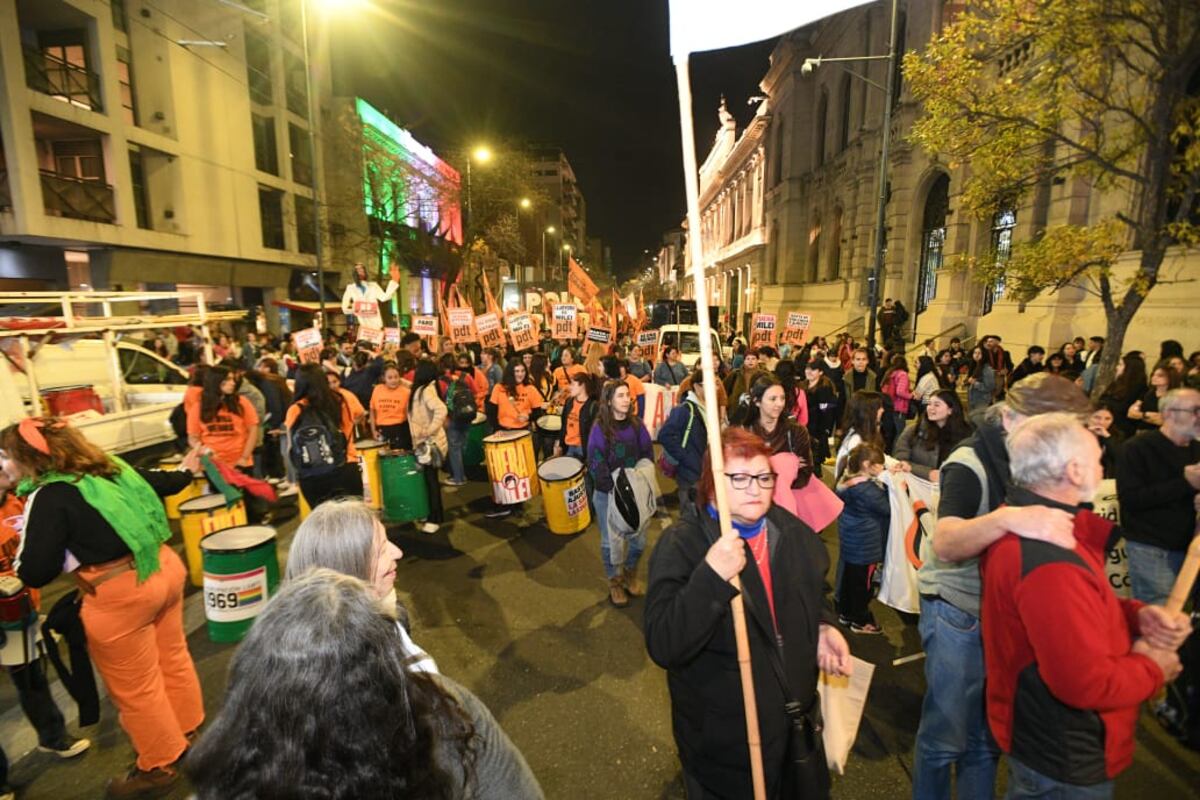 Córdoba. A 10 años del primer Ni Una Menos, la nueva manifestación por las calles del Centro. (Javier Ferreyra / La Voz)