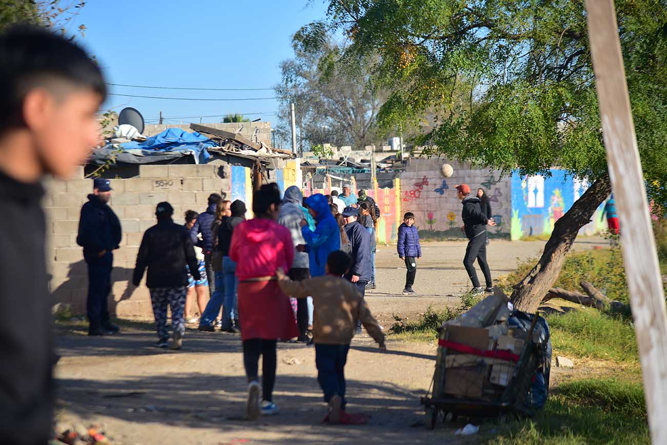 Por la obra de una colectora de la avenida Circunvalación en Córdoba, trasladarán a vecinos de Villa Miralta. (Pedro Castillo / La Voz)