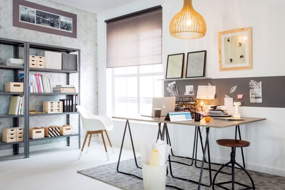 Buena iluminación y orden en el cuarto de estudio – Ph:@pinterest / Ferrocons