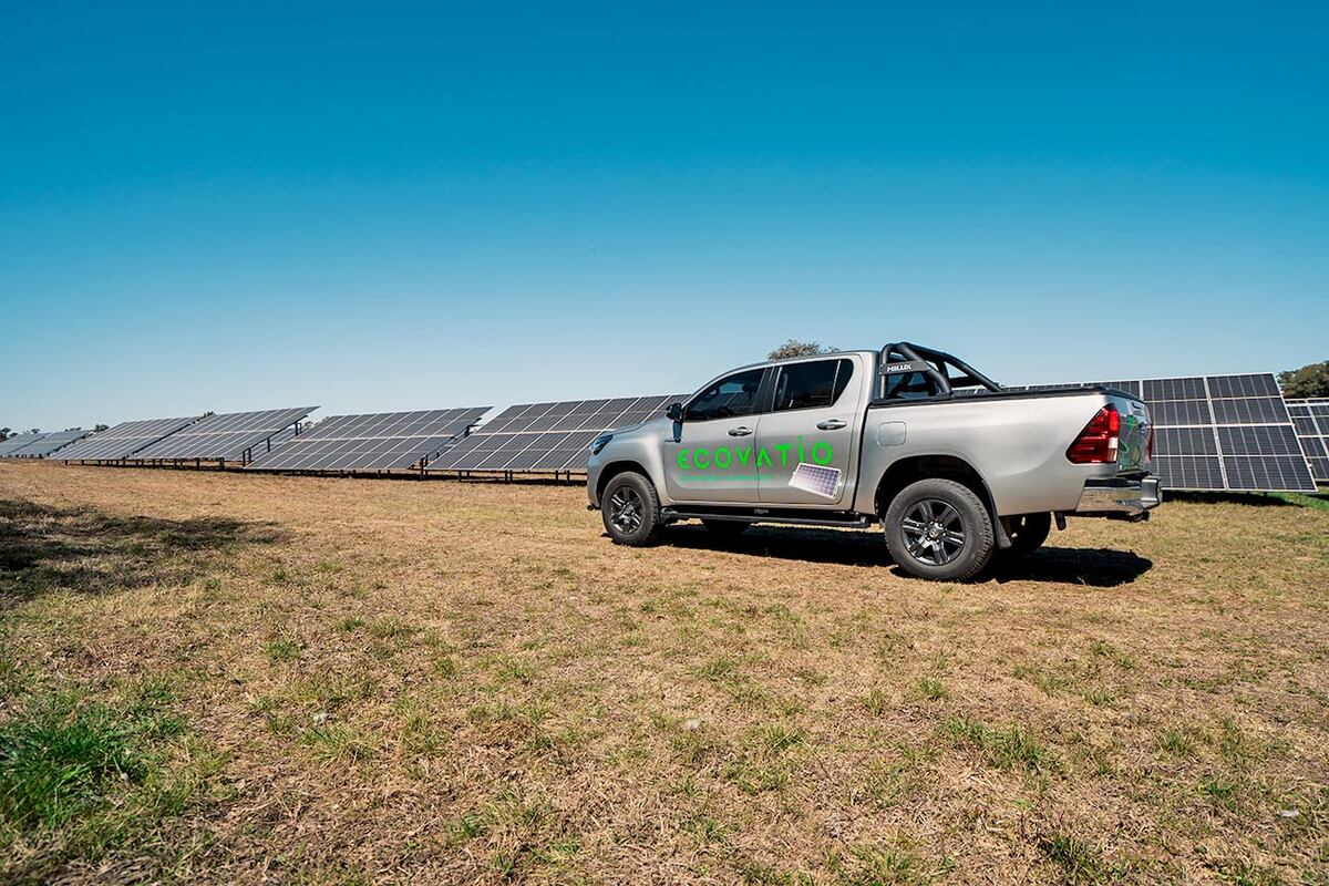 Con 460 kWp instalados y equipos Huawei y Jinko, el parque consolida una solución replicable que impulsa la transición energética en Córdoba.