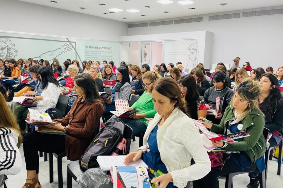 Inician la entrega de 10.000 libros para jardines de infantes y salas cuna de Córdoba