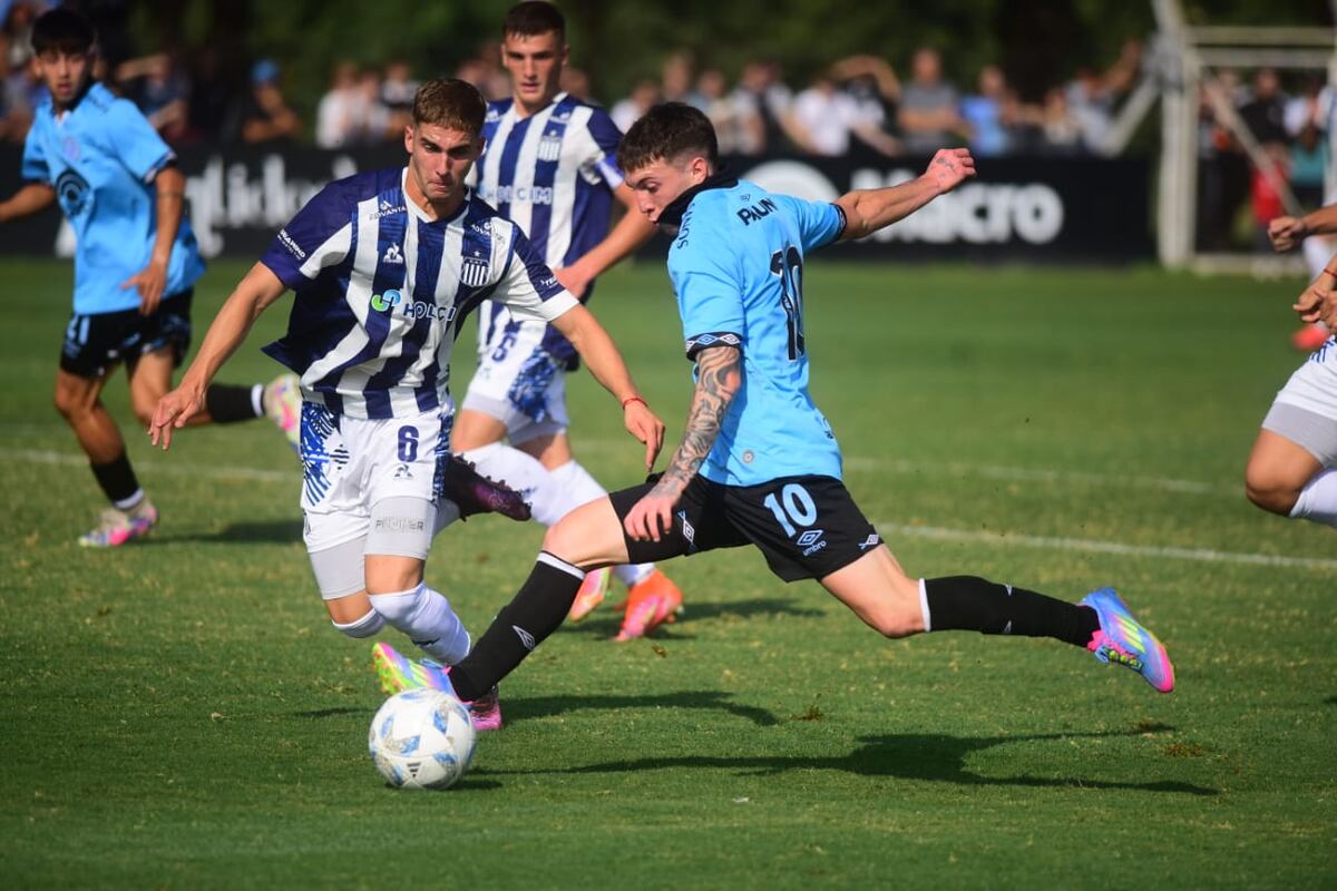 El clásico de reserva entre Belgrano y Talleres. (José Gabriel Hernández / La Voz).