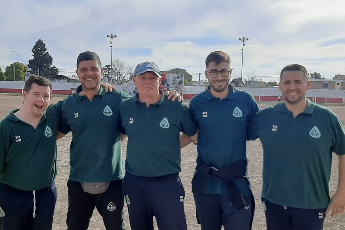Mariano Levisman, joven entrenador cordobés que estuvo en Barrio Parque y ahora asumió junto al "Cacique" Medina en Granada de España. (Instagram Mariano Levisman).