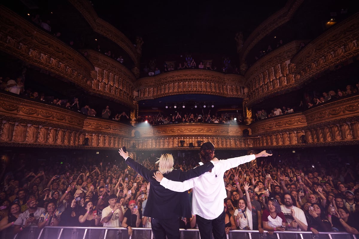 Ca7riel & Paco Amoroso, en Lollapalooza y en el House of Blues de Chicago. (Instagram @lollapalooza y DF Entertainment)