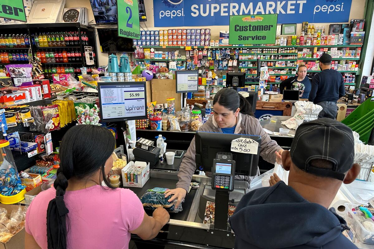 Cajero de supermercado: cuánto cobrarán en febrero 2026.