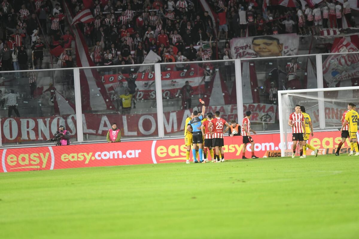 Boca y Estudiantes se enfrentaron en el estadio Mario Alberto Kempes de Córdoba, por una de las semifinales de la Copa de la Liga Profesional 2024. (Javier Ferreyra / La Voz)