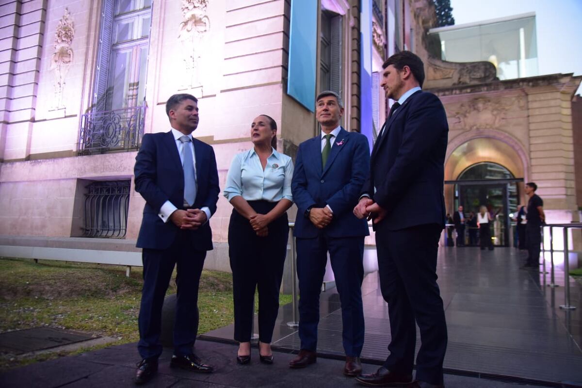 El intendente Daniel Passerini, Junto a Adrián Ganzburg, Myriam Prunotto y Mauro Berenztein en la celebración de la Daia.(Javier Ferreyra/La Voz)