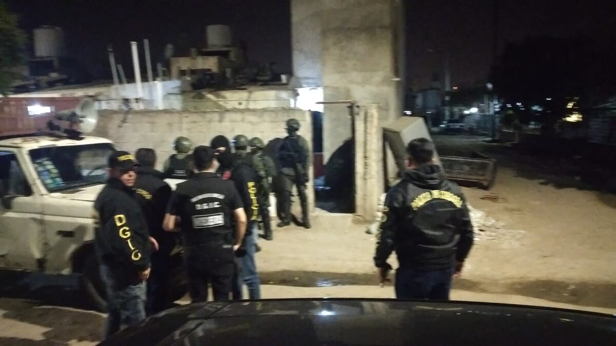 Siete detenidos por el secuestro de un joven en Córdoba, en barrio Las Magnolias. (Policía de Córdoba)