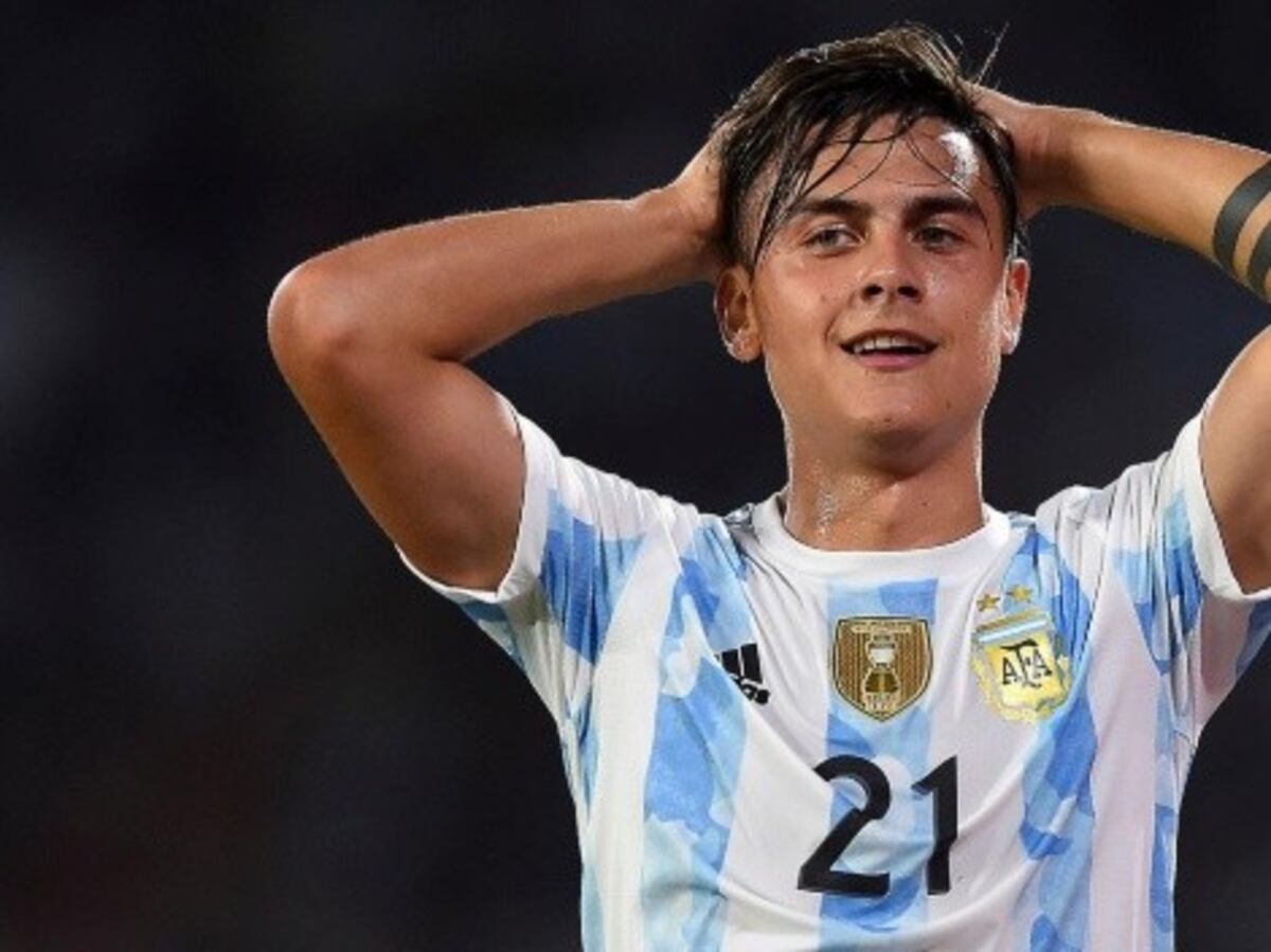 Paulo Dybala llegó al Mundial y será una gran variante para Scaloni. (AP)