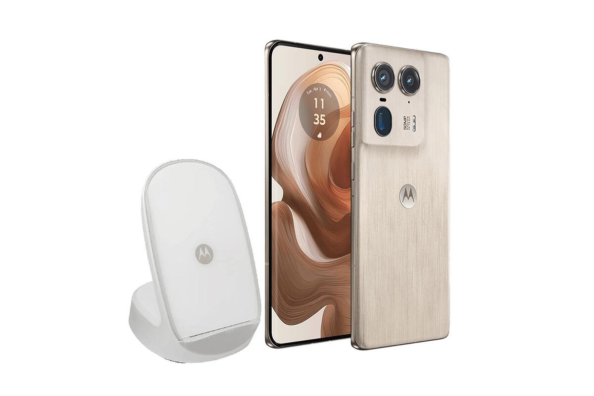 Android 15 ya está llegando en algunos smartphones de la marca como el motorola edge 50 ultra, y próximamente lo recibirán otros dispositivos.