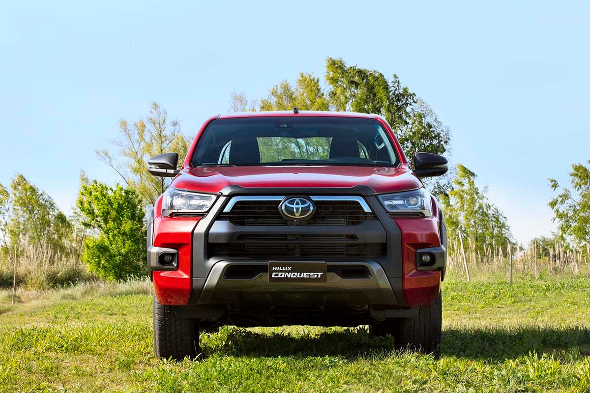 La referente y líder de las camionetas se adjudicó el tercer puesto entre los 0 km más vendidos del país. Si bien perdió el liderazgo en esta terna, Toyota se alzó con el puesto uno entre las marcas más vendidas.