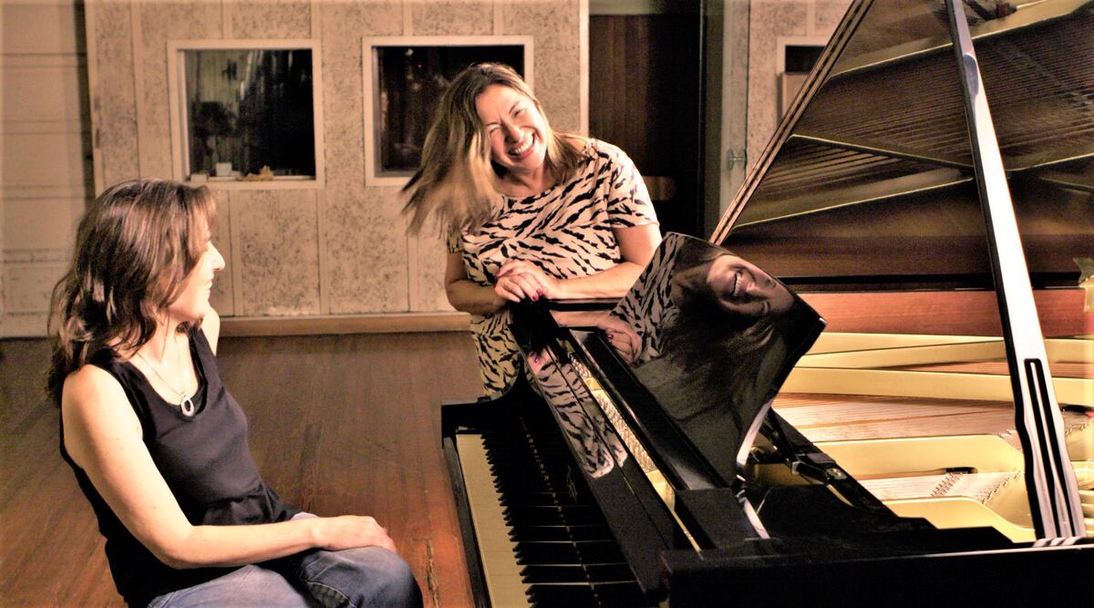 Vero Bellini y Mavi Díaz, alta sociedad para "La Canción de las Poetas". (Prensa Vero Bellini)