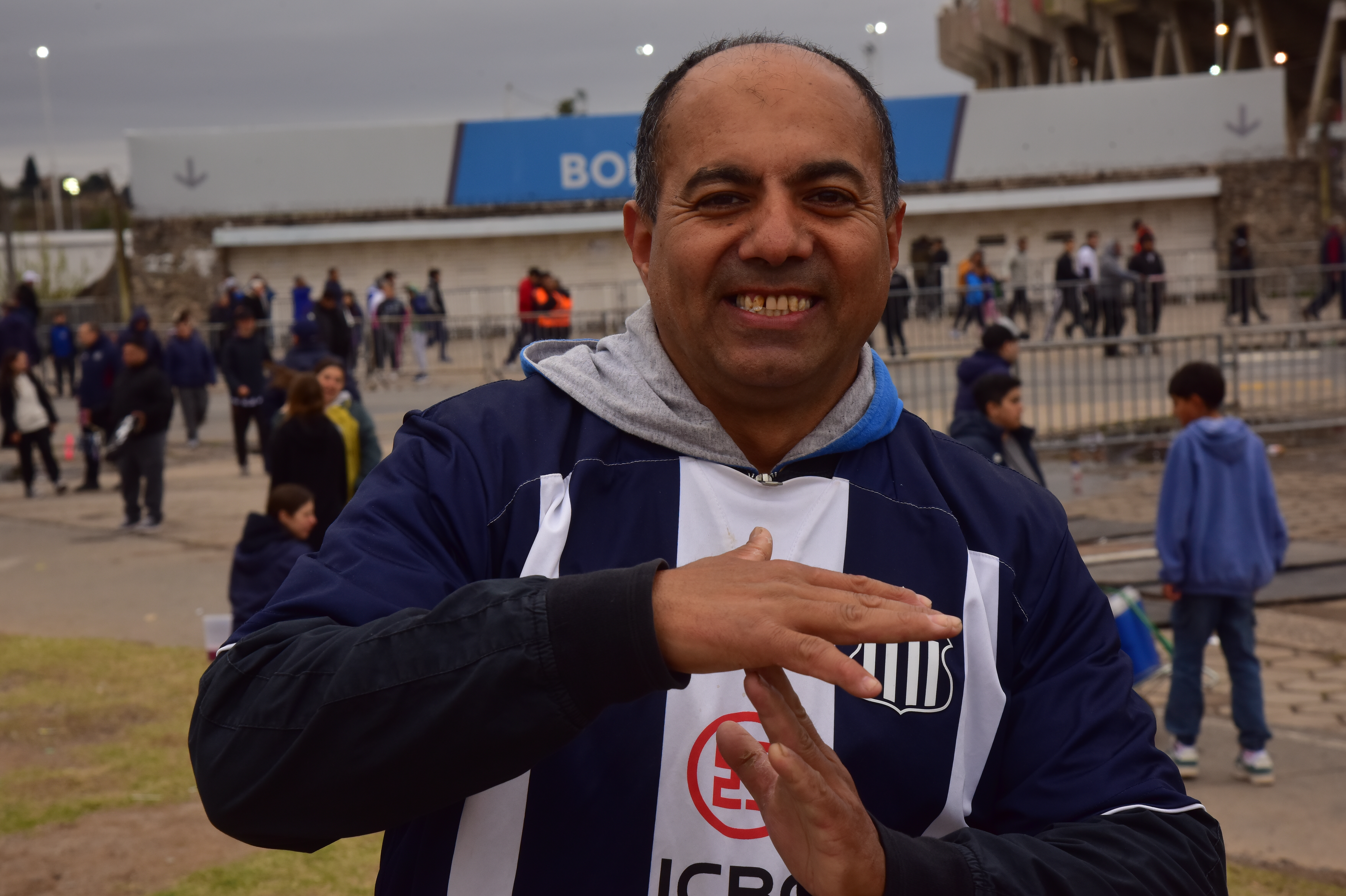 Cara 'e Cancha de Talleres en la previa del partido con Riestra. (Ramiro Pereyra / La Voz)