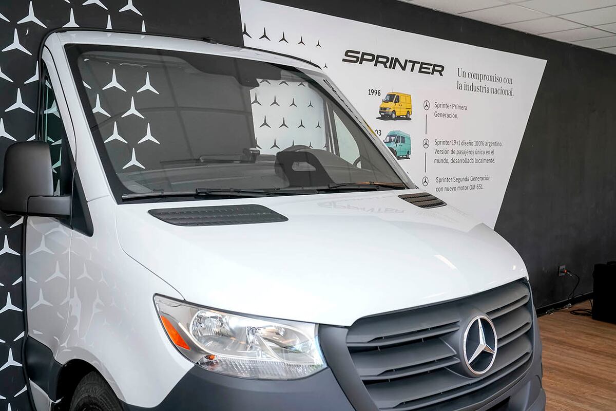 El nuevo espacio de Mercedes Benz cuenta con unos 300 m2 y su objetivo es acercar la planta a la comunidad.