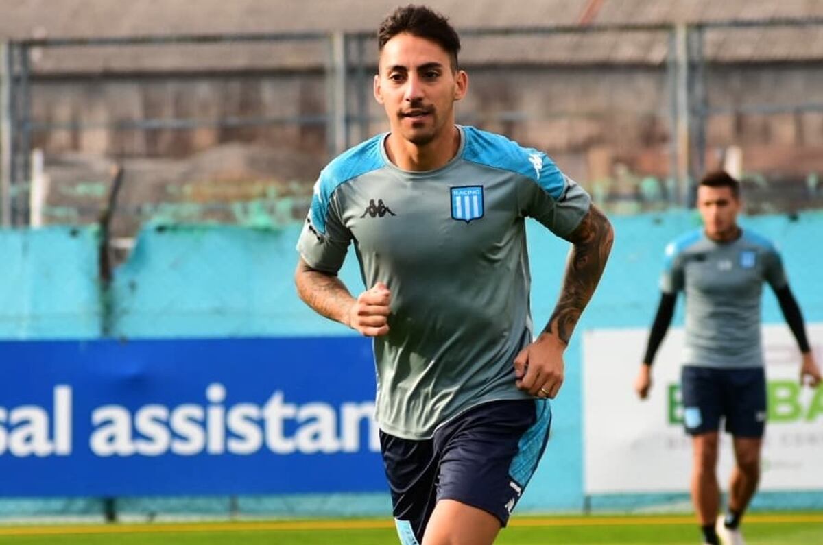 El delantero cordobés Javier Correa se sumó a la Academia. (Prensa Racing).