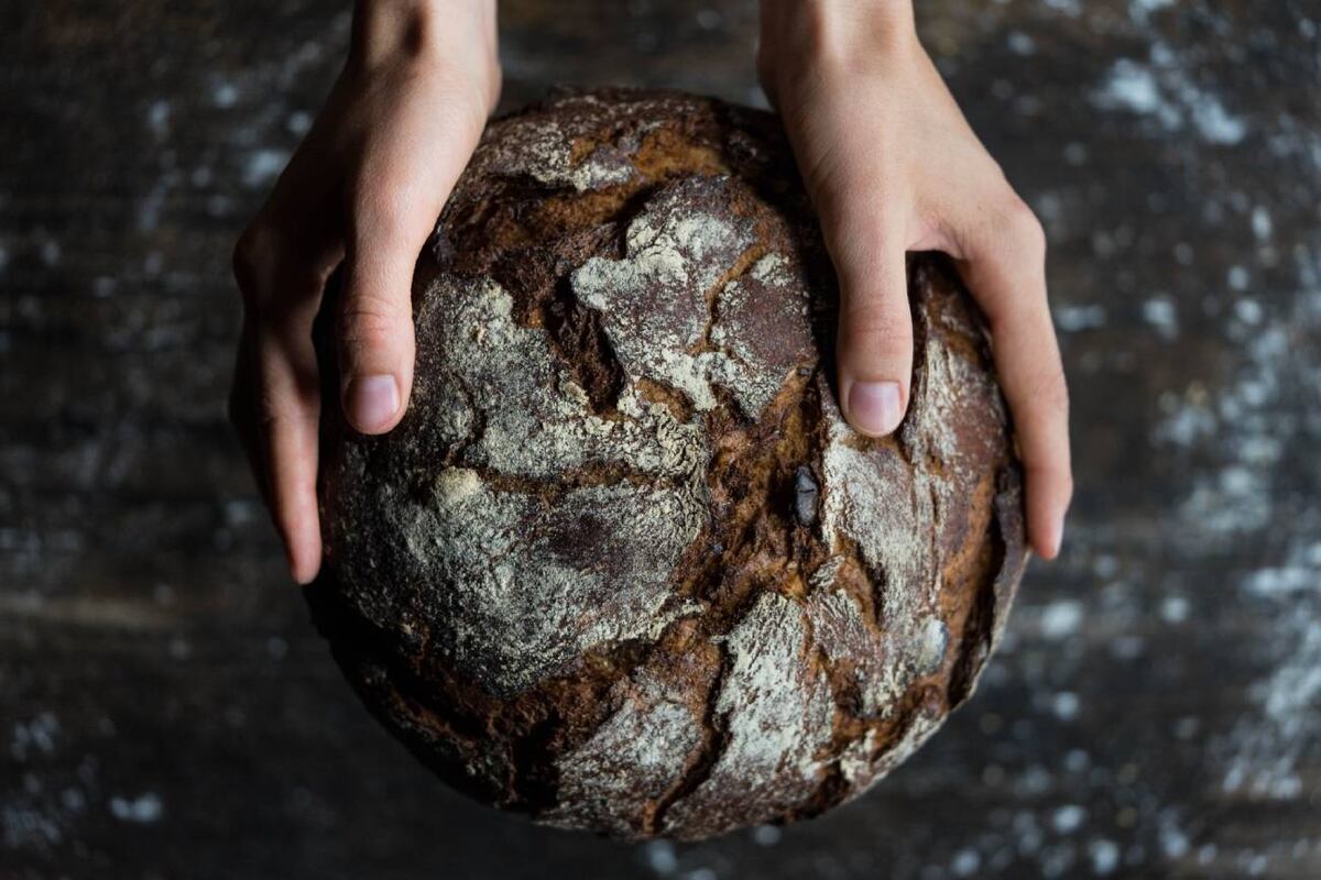 La fermentación larga del pan no sólo mejora su textura y sabor, sino que también lo hace más digestible y nutritivo, favoreciendo la salud intestinal. (Puratos)