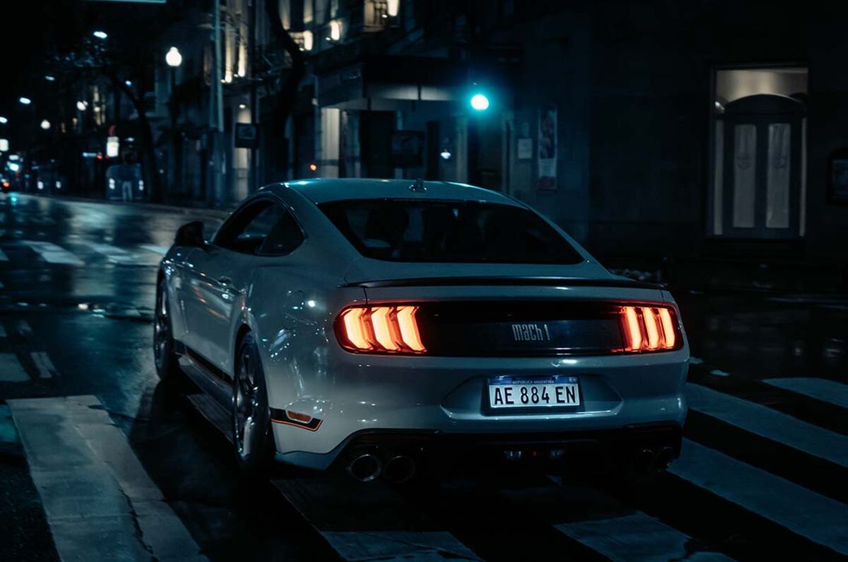 Mustang Mach 1 / Mundo Maipú