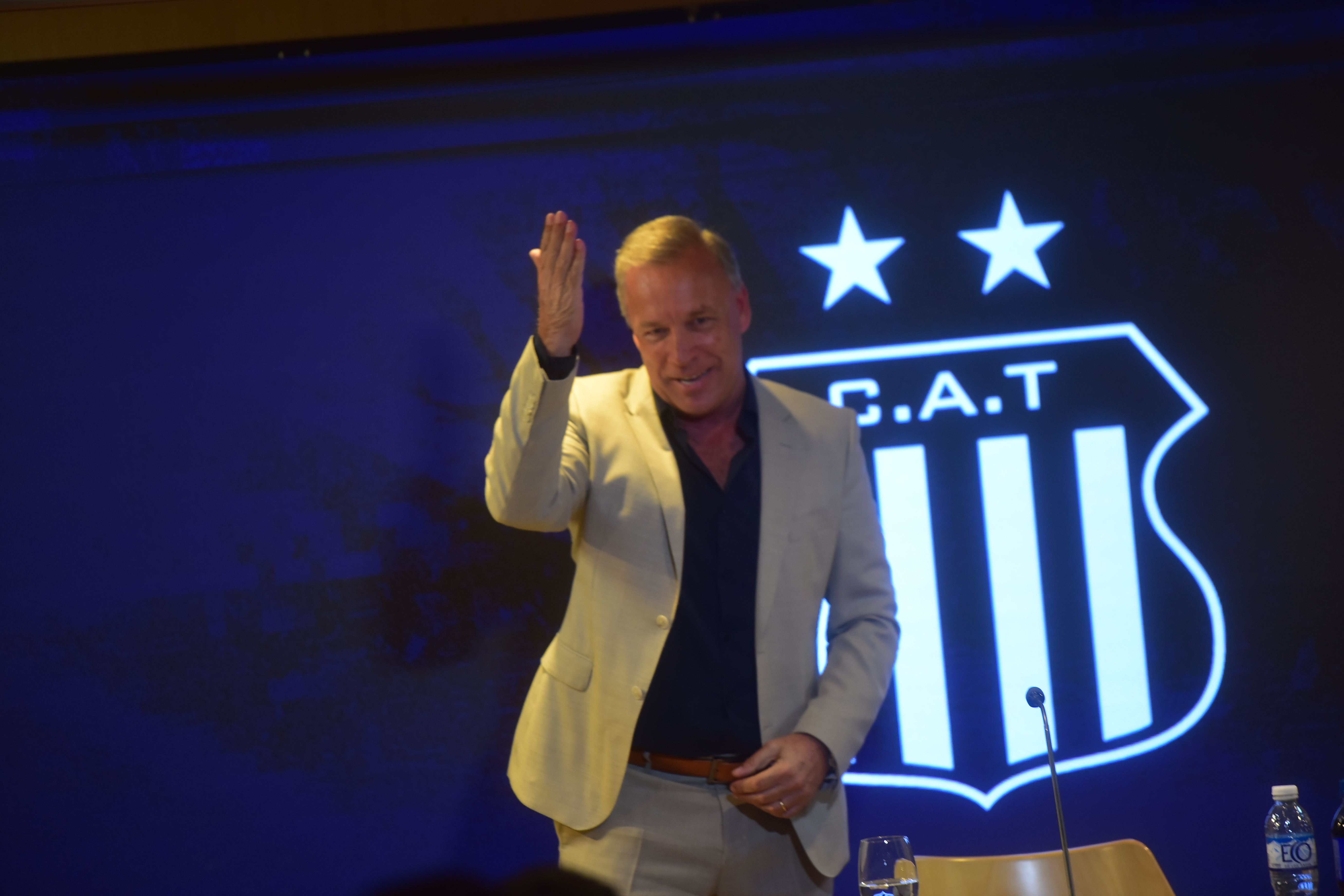 Andrés Fassi en su conferencia de prensa. (Pedro Castillo / La Voz).