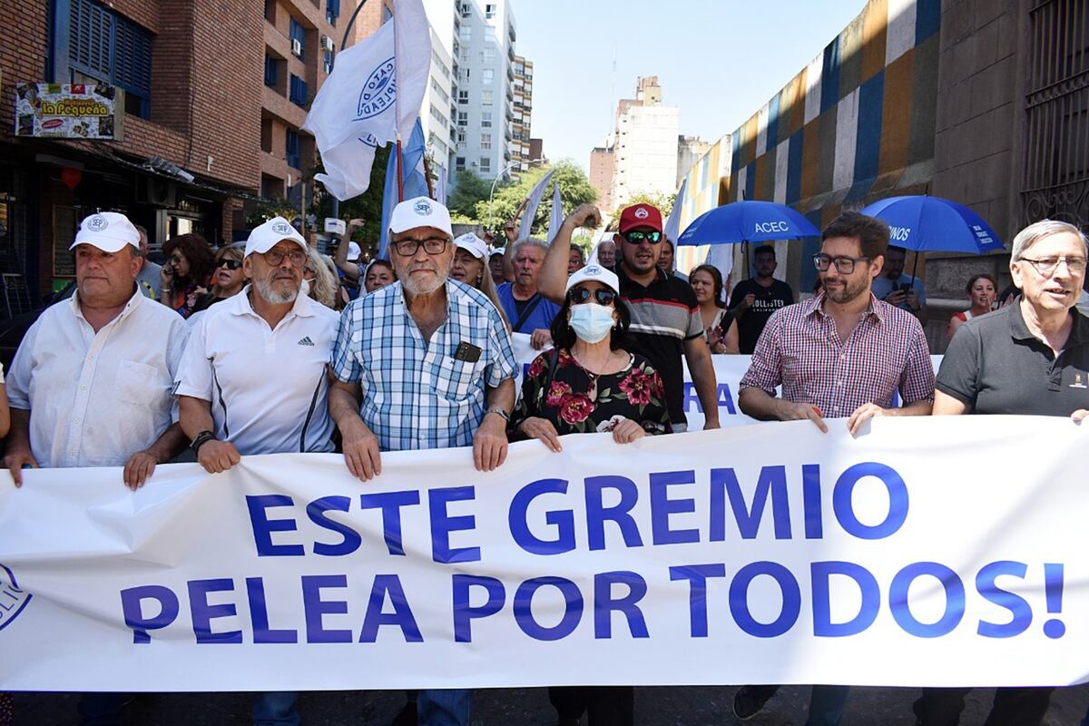 Marcha del Sindicato de Empleados Públicos de Córdoba en el centro de la ciudad. (Gentileza Gremios en Red)
