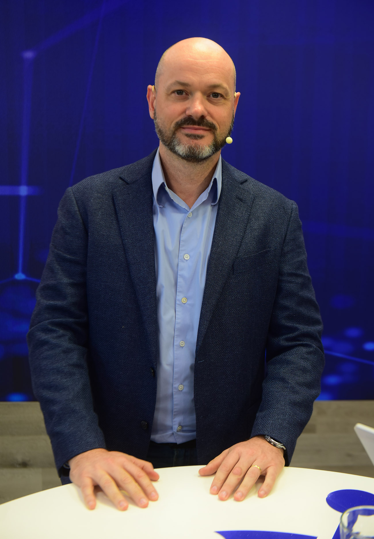 REPUESTOS. Fabián Servetto es secretario de la Cámara de Empresarios de Repuesto Automotor y Afines. (Nicolás Bravo / La Voz)