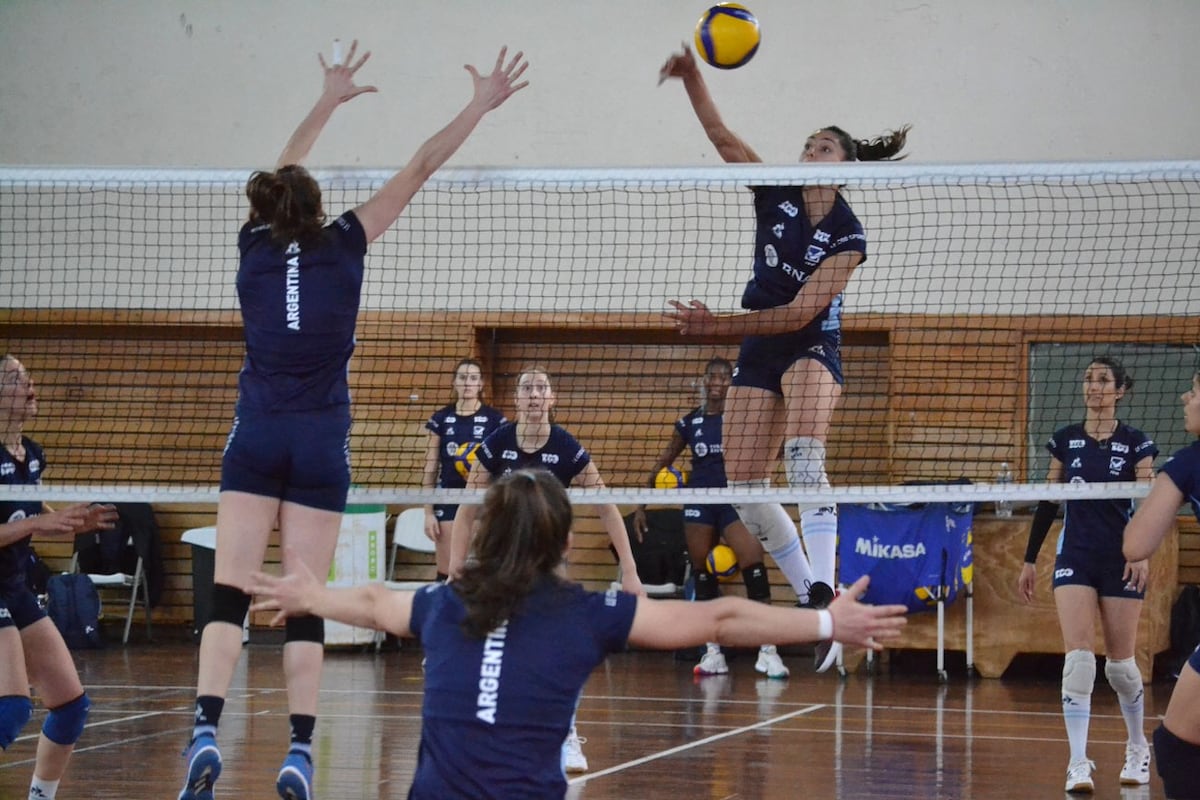 El gimnasio del Cenard vuelve a recibir a Las Panteras en una nueva preparación mundialista del seleccionado argentino. (Prensa Feva)