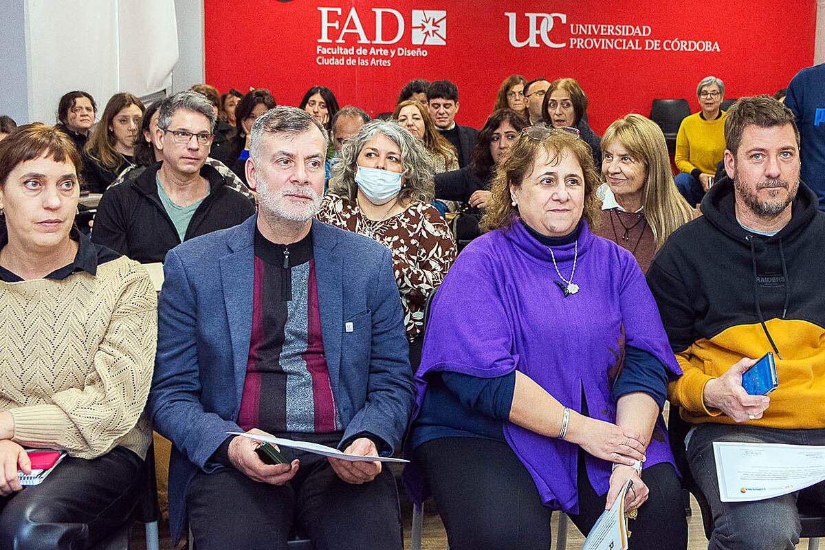 Una de las principales novedades del IDIC 2025 fue la organización de las propuestas en entornos de investigación, desarrollo e innovación (I+D+i).