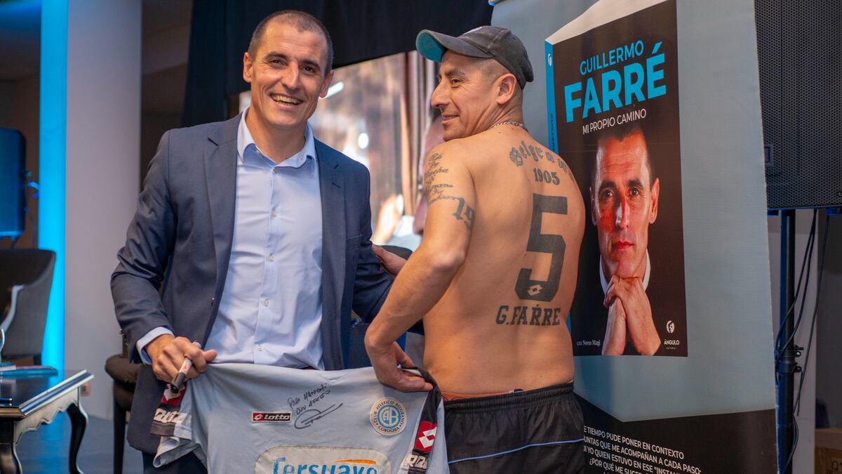 Guillermo Farré en la semana de Belgrano y presentando su libre "Mi Propio Camino". (Prensa Belgrano)
