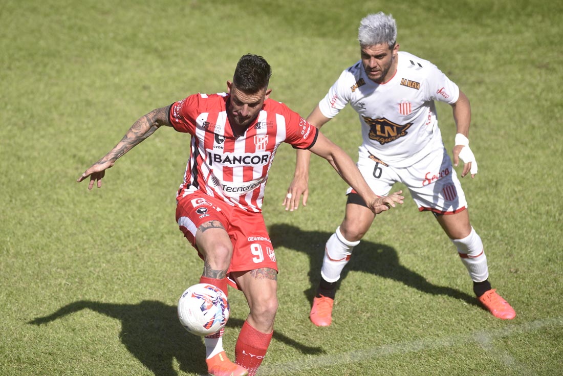 El delantero Joaquín Molina, uno de los que recién llega al club y tiene contrato hasta diciembre de 2022. (Ramiro Pereyra/ La Voz)