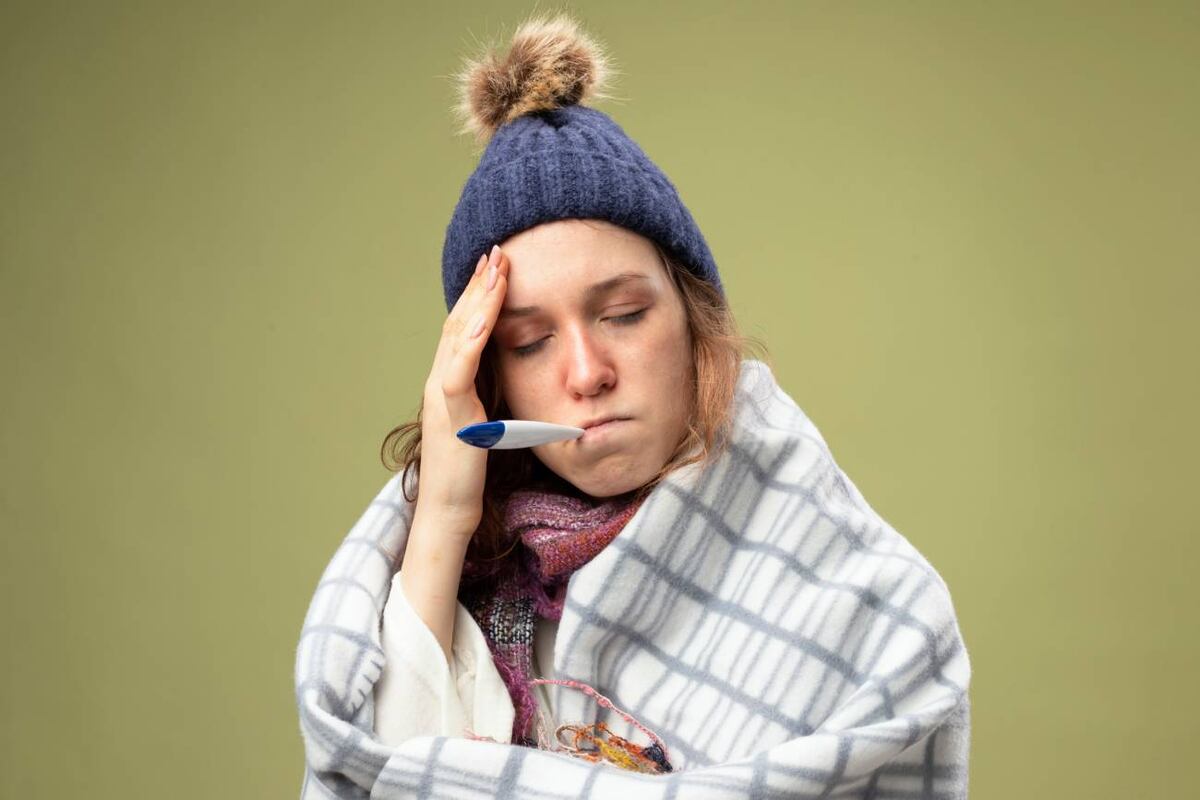 Qué problemas de salud empeoran con el frío y cómo proteger el cuerpo en invierno