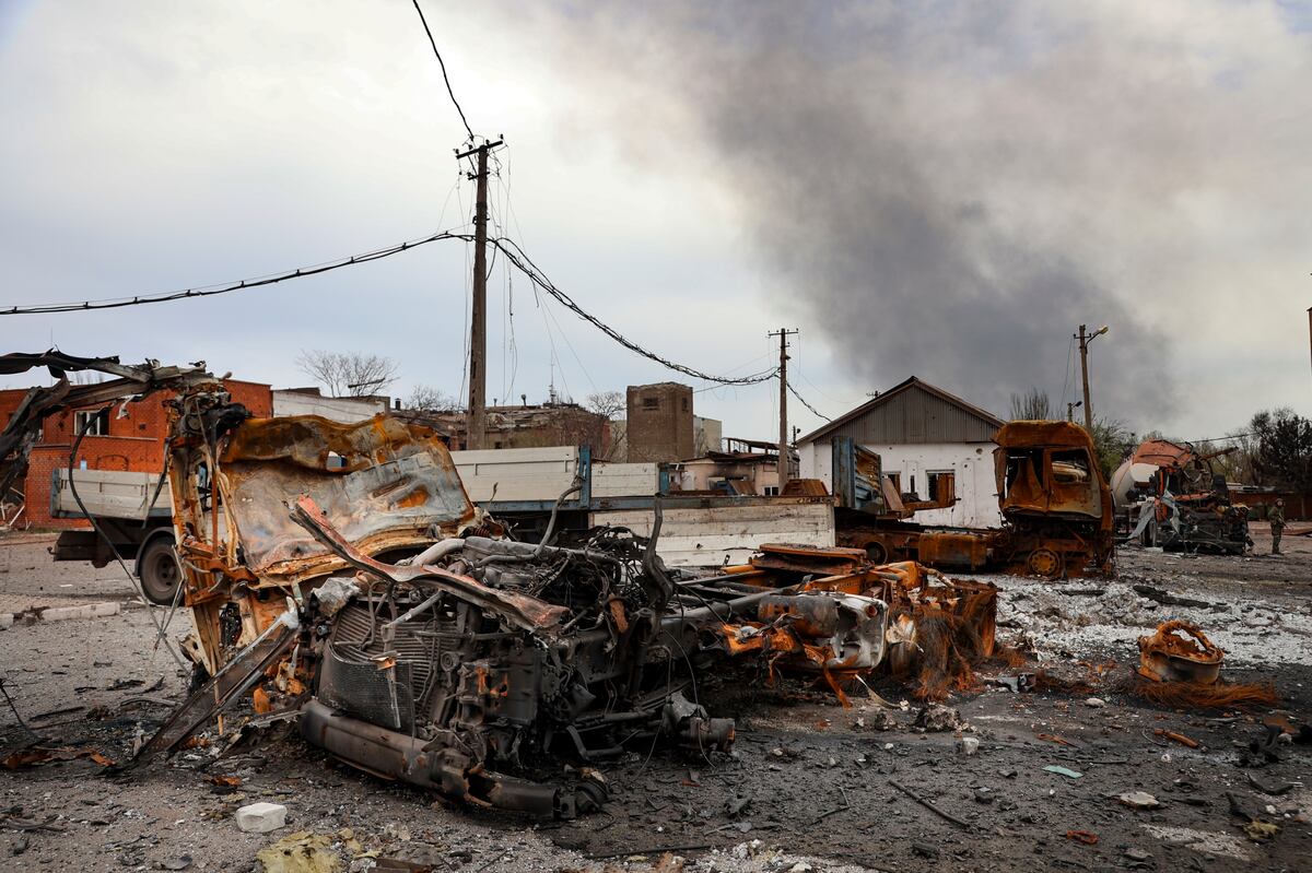 Mariúpol. Se calcula que la invasión rusa dejó unos 20.000 muertos en la ciudad. (Foto / AP / Alexei Alexandrov)