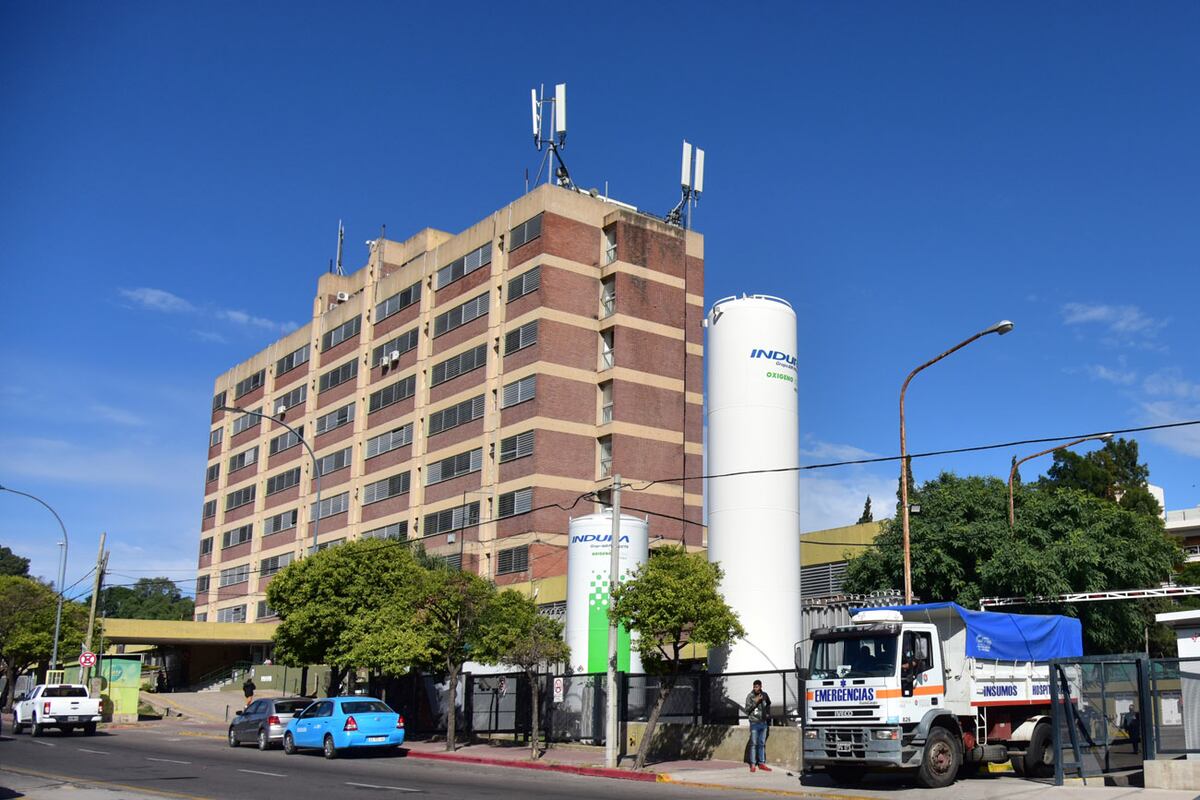 Hospital San Roque. (Nicolás Bravo / La Voz)
