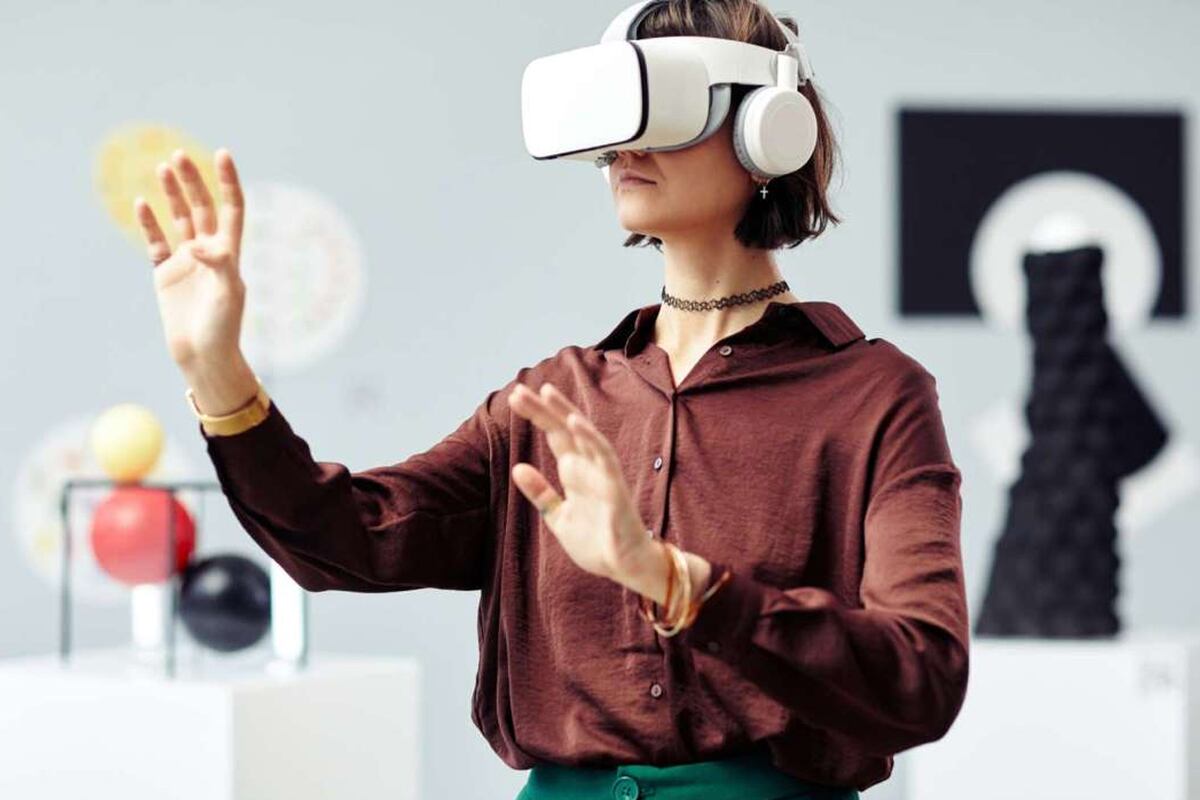 La gestión cultural de triple impacto
implica la planificación estratégica para proyectos de base creativa, con enfoque sostenible y contemporáneo.