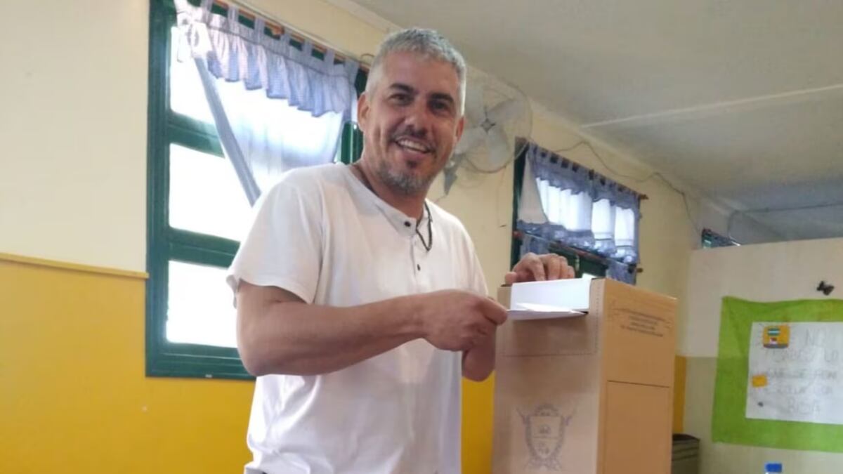 El intendente de Quehué, La Pampa, falleció tras un siniestro en la ruta 18. Se dirigía a la Costa Atlántica junto a su familia y amigos.